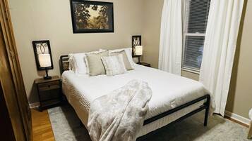 2 chambres, fer et planche à repasser, Wi-Fi gratuit, draps fournis