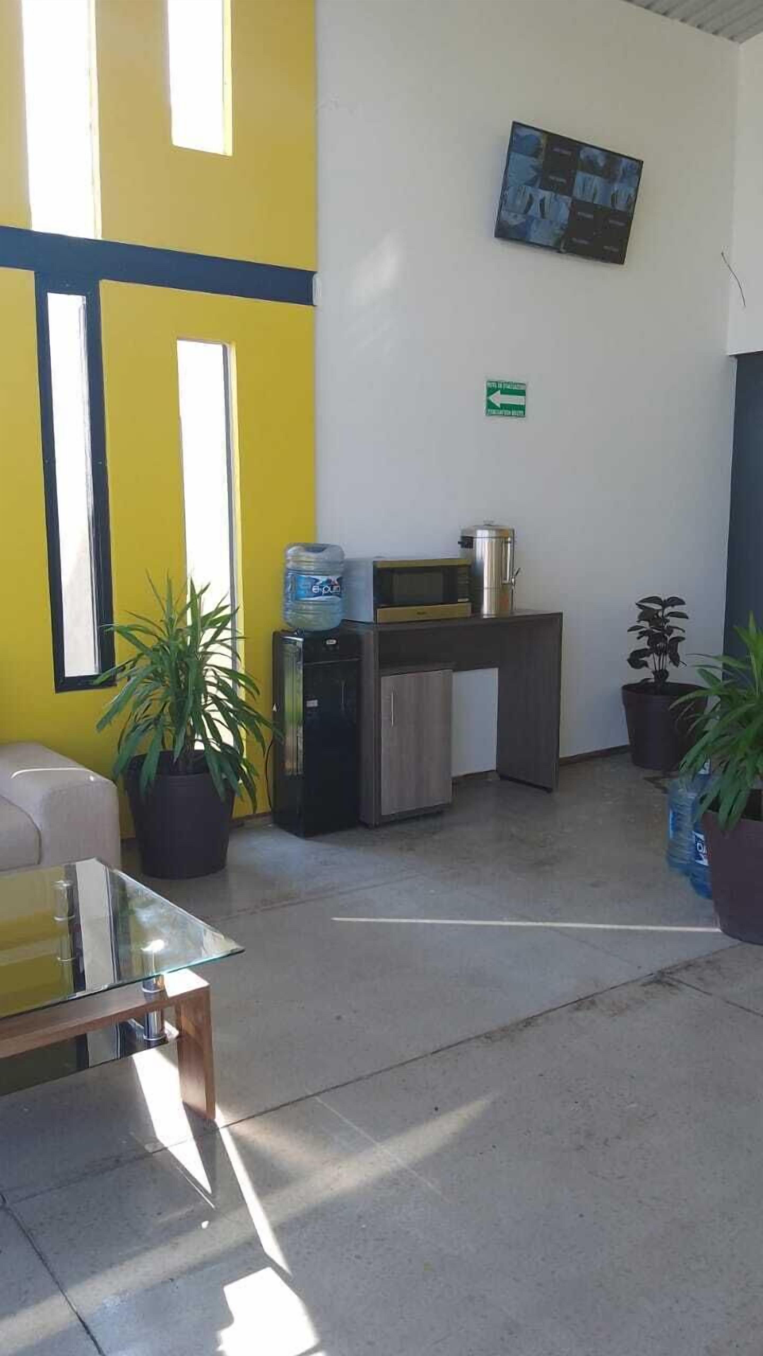 Foto - CHECK INN HOSTAL AEROPUERTO GDL - Hostel