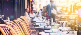 The Red Magnolia, Refreshing, Cozy, Game Room, Historic Roswell!