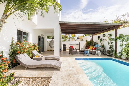 Private villa with pool, enjoy the Dominican Caribbean.