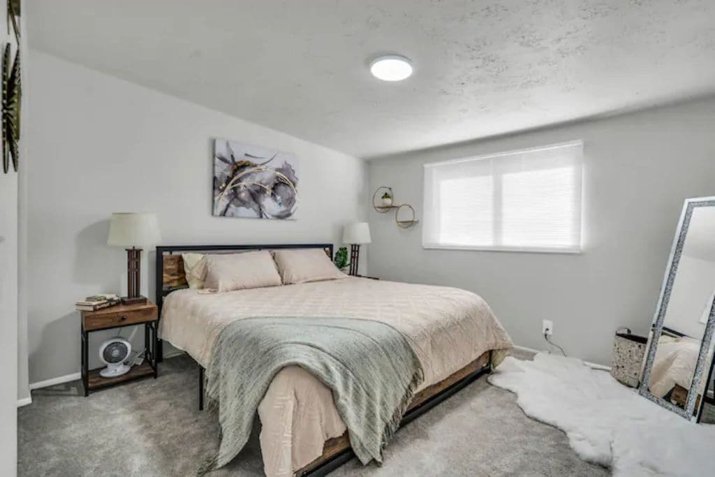 2 bedrooms, iron/ironing board, free WiFi