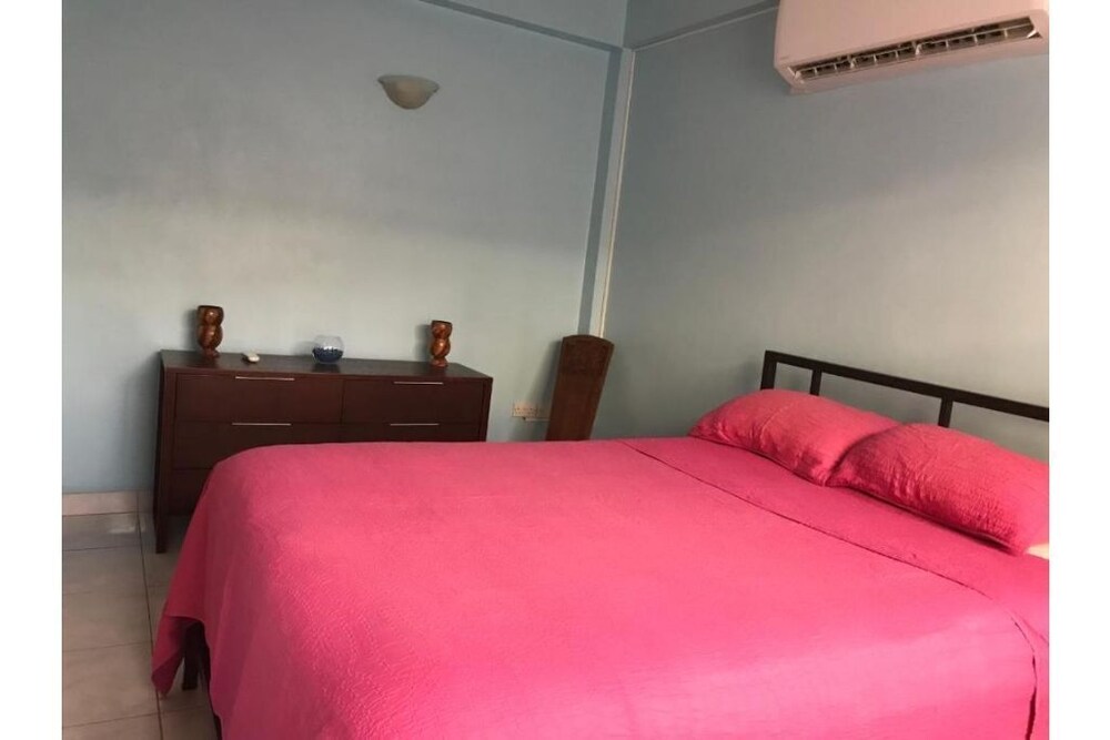 NMG Comforts Roseau Vrbo