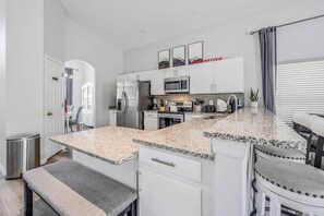 Imagen sin descripción, 5 de 46, botón