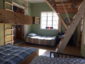 3 Schlafzimmer, Bügeleisen/Bügelbrett, Reisekinderbett, kostenloses WLAN