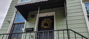 5 minute walk to downtown. Cozy family sized home with everything you need.