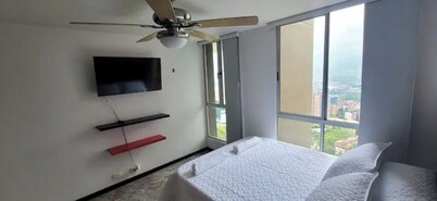 Modern Apartment with Skyline Views of El Poblado!