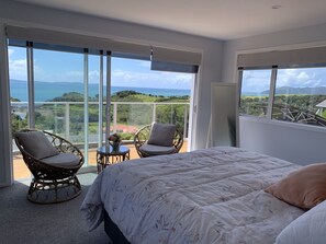 4 bedrooms, desk, iron/ironing board, free WiFi