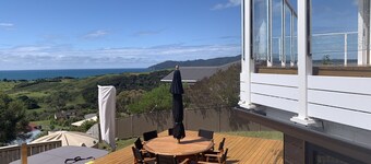 Luxurious Property with Panoramic Sea Views and infinity Spa Jacuzzi