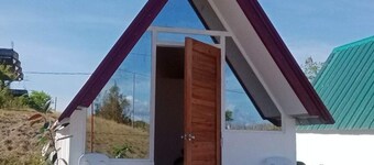 Eco Friendly brand new cottage by the beach.