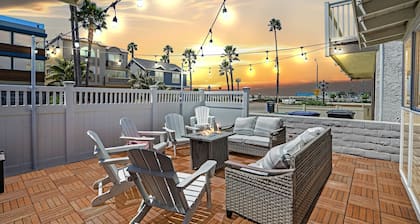 Ocean just Steps Away! Family and Dog-Friendly with Firepit, Boogie Board!