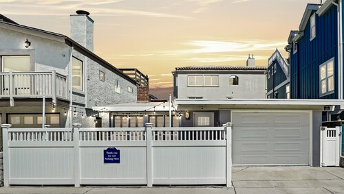 Ocean just Steps Away! Family and Pet-Friendly