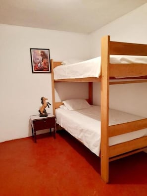 Iron/ironing board, free WiFi - Maypa Lima Airport (Lima)