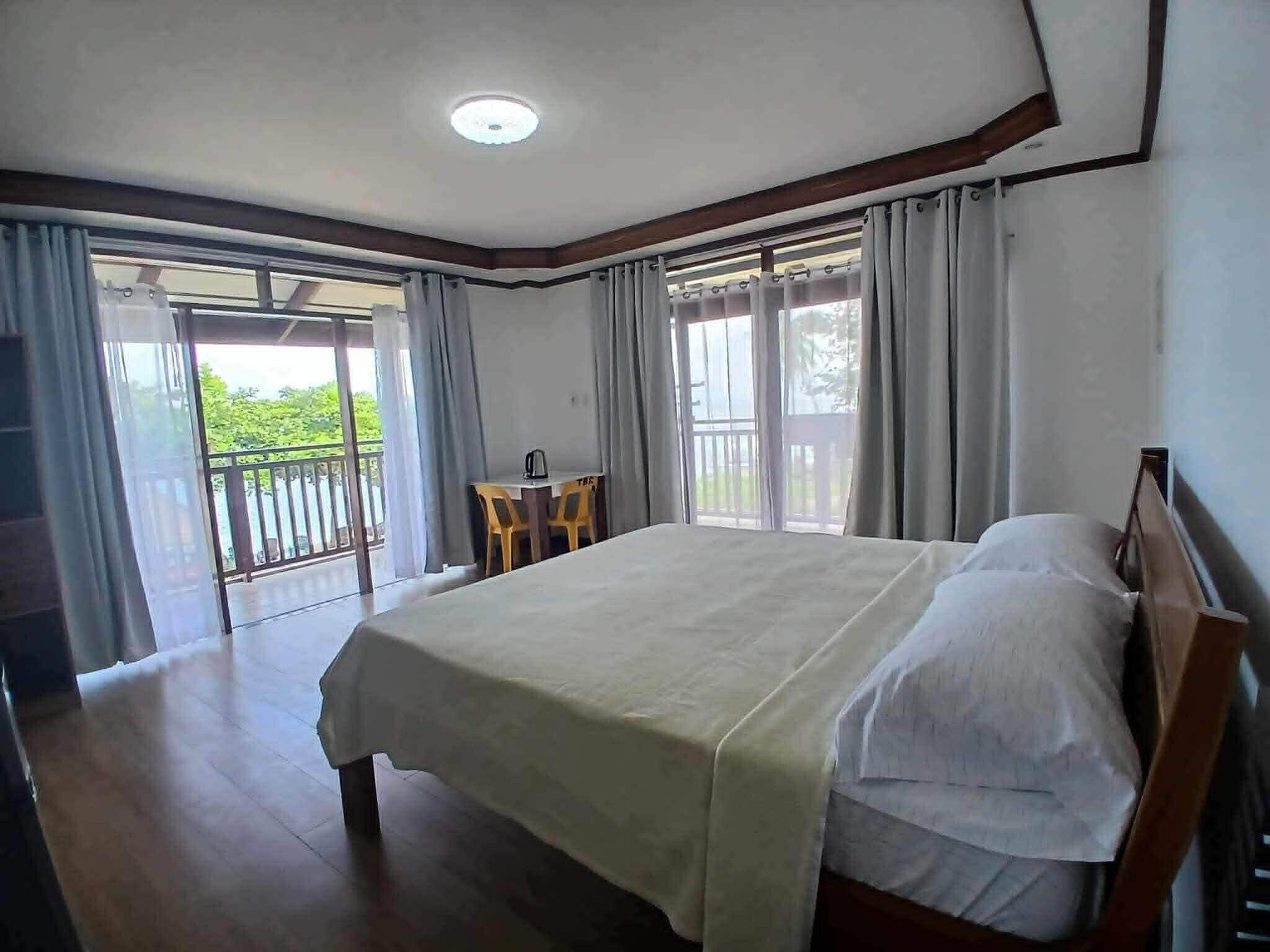 Egyptian cotton sheets, premium bedding, individually decorated