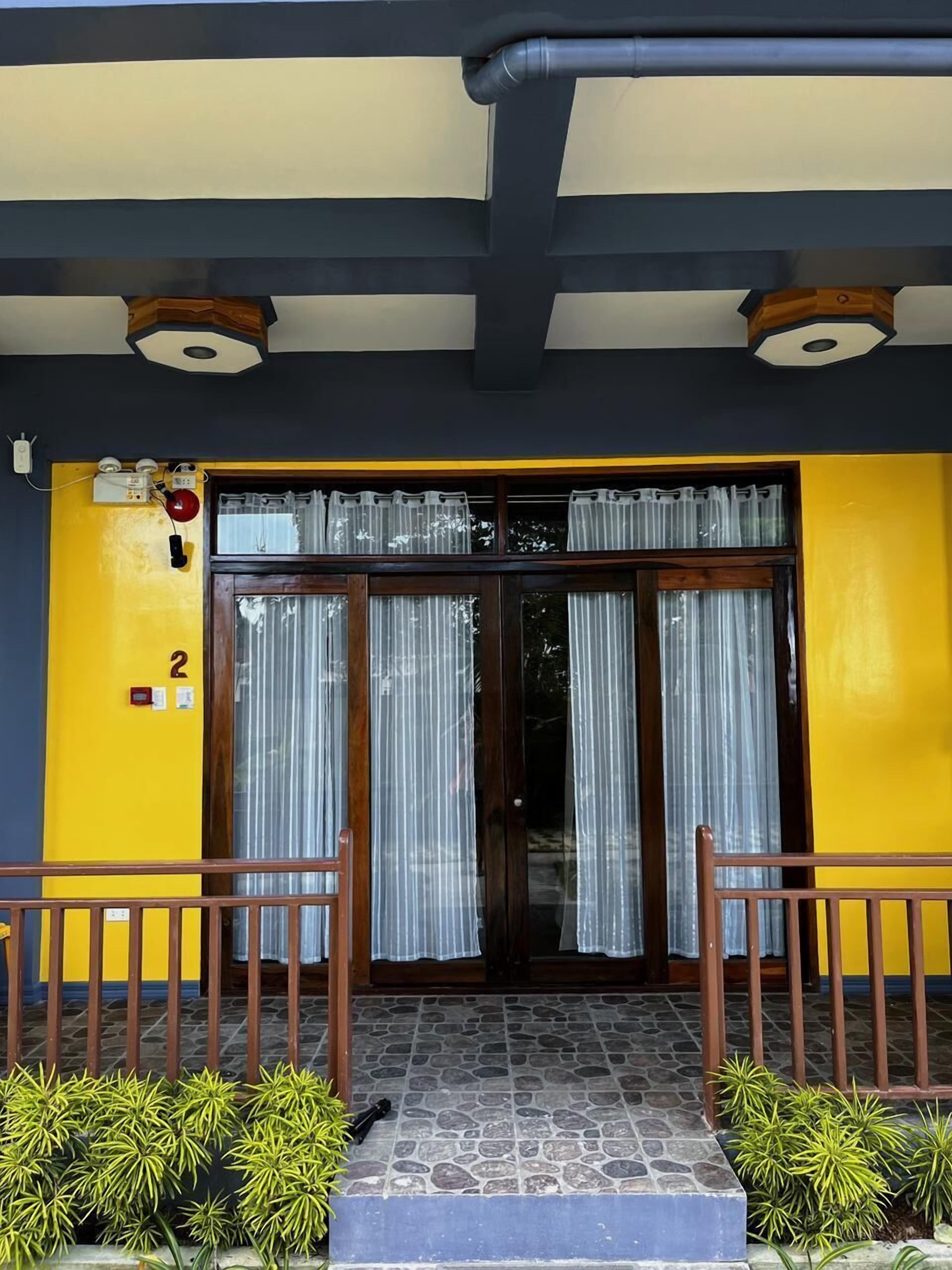 Cabana 1 - Two Queen Beds