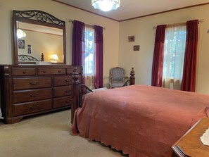 3 habitaciones, tabla de planchar con plancha y wifi gratis 
