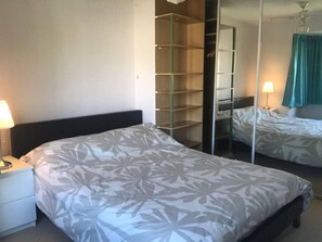 3 habitaciones, tabla de planchar con plancha y wifi gratis 