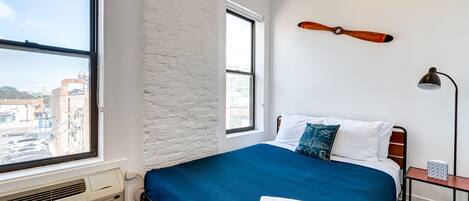 Studio | Silitysrauta/-lauta, ilmainen Wi-Fi