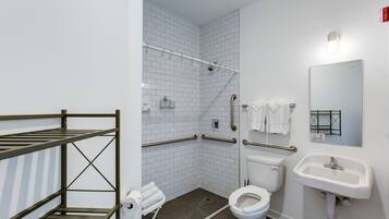 Studio | Badkamer | Handdoeken, shampoo