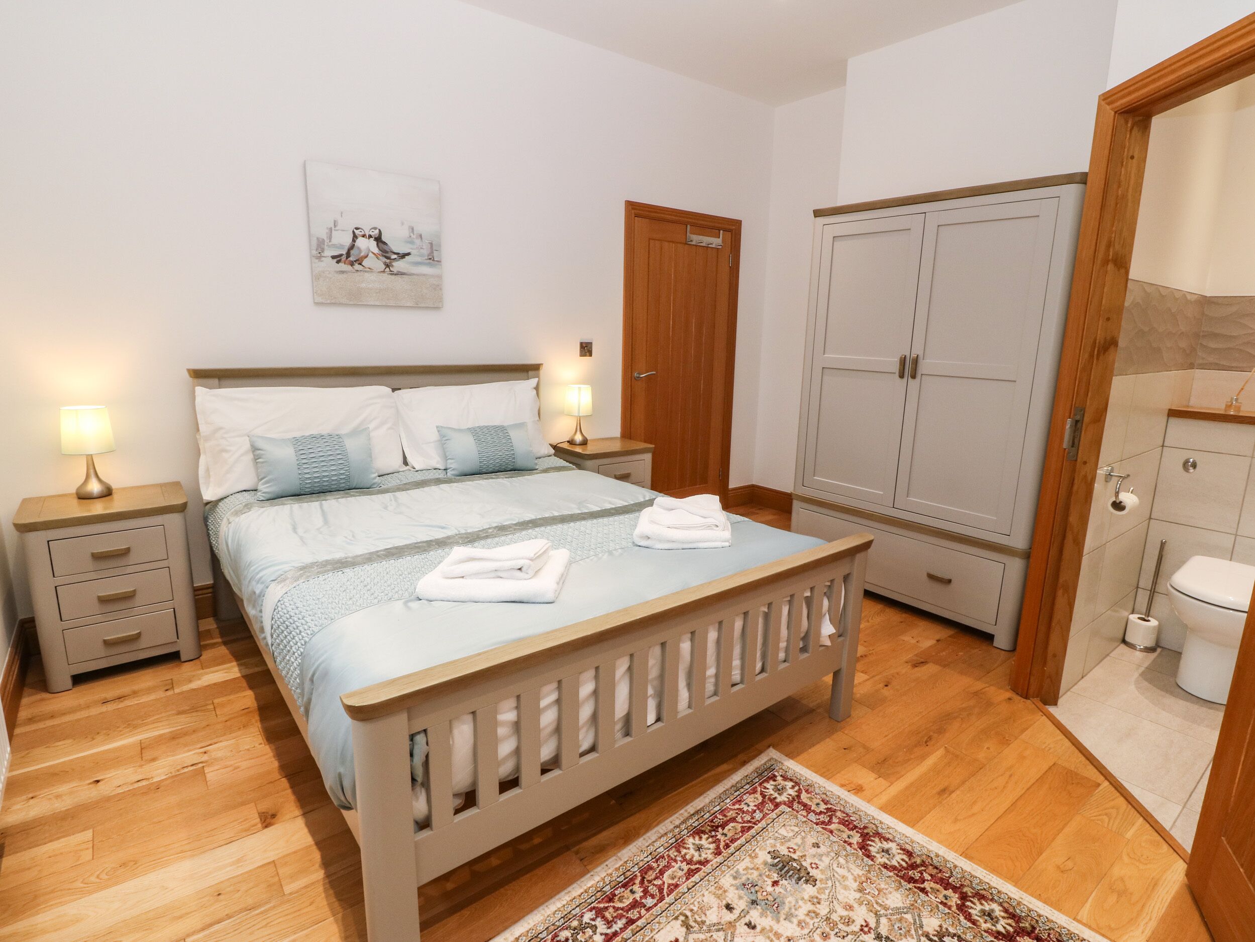 2 bedrooms, individually decorated, individually furnished, free WiFi