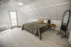 2 bedrooms, travel cot, free WiFi, bed sheets