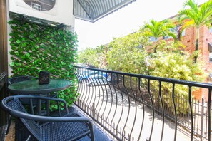 Apartamento estándar | Balcón