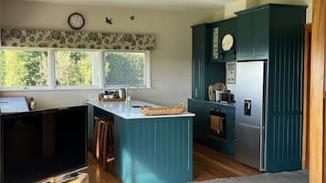 Microwave, oven, dishwasher