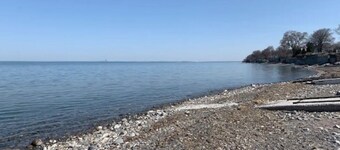 ~Booking for Bills Season~ 3B 2BATH Wanakah Heights Lakeside Home