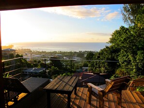 Bungalow panorámico, 1 habitación, acceso a la piscina, vistas al mar | Vistas al mar