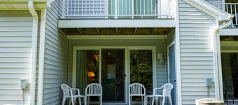 Condo near Top of the Hill Shops in Fish Creek w/ pool and hot tub!