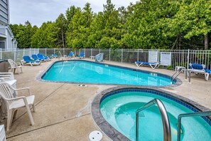 Pool - Condo near Top of the Hill Shops in Fish Creek w/ pool and hot tub! (Fish Creek)