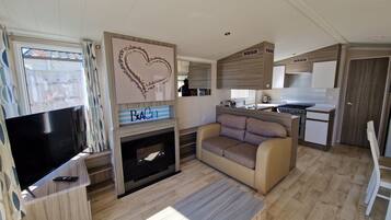 Télévision, cheminée