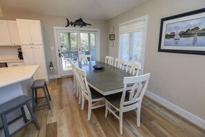 Dining - Summer Breeze - 5 BR Oceanside Home - Private Pool, Hot Tub, Short Walk To Beach (Southern Shores)