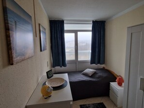 2 makuuhuonetta, silitysrauta/-lauta, Wi-Fi