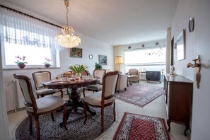 Dining - FB 12.01 - Liebevoll Eingerichtete Wohnung mit Wunderschönem Meerblick - Frische Brise (Cuxhaven)