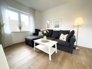 TV, bordtennis og stereoanlegg