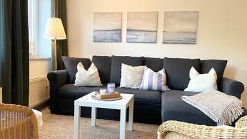 TV, bordtennis og stereoanlegg