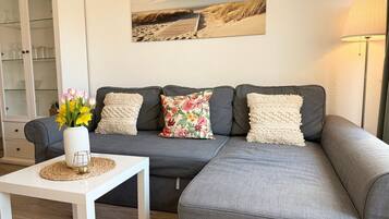 TV, bordtennis og stereoanlegg