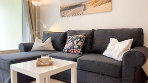 TV, table tennis, stereo