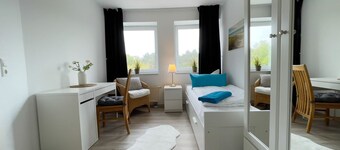 A4.3-Bright, friendly apartment with partial sea view, for up to 7 people