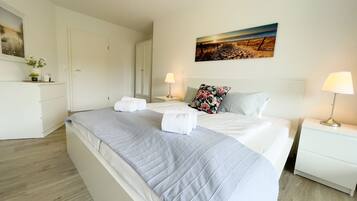 3 Schlafzimmer, Schreibtisch, WLAN