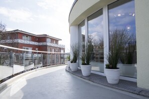 Property grounds - A2.5 - Exclusive, beautiful apartment with round balcony for 4 persons - (Cuxhaven)