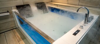 Whirpool and Sauna in Newly Renovated Apartment "Spawo" with WLAN