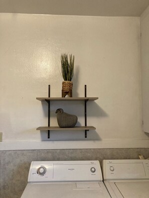 Interior - Cozy Small Cottage Downtown - Walk to University of Nevada Reno (Reno)