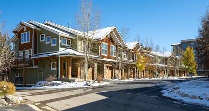 572 Telemark with private hot tub