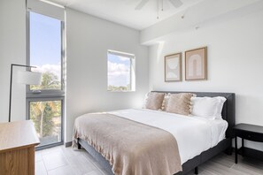 1 bedroom, iron/ironing board, WiFi, bed sheets - Premium Upper East Side 1BR w/ Gym, Pool & W/D, nr Mimo, by Blueground (Miami)