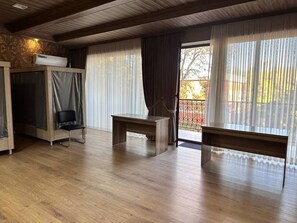 Economy Shared Dormitory, Men only | Living area - Diamond Tashkent Hotel (Tashkent)