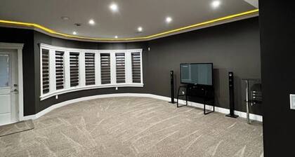 Beautiful 1 bedroom Basement in an Acreage