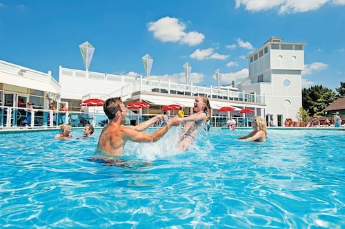 Poole Rockley Park Dorset- Pet Friendly