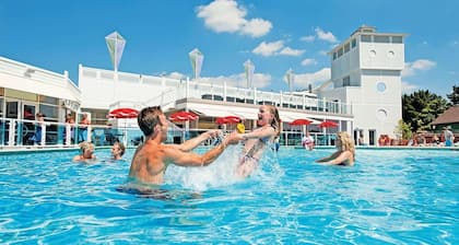 Poole Rockley Park Dorset- Pet Friendly