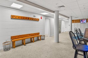 Condo, 1 King Bed with Sofa bed (Pinnacle A11) | Interior - Pinnacle A11 (Killington)